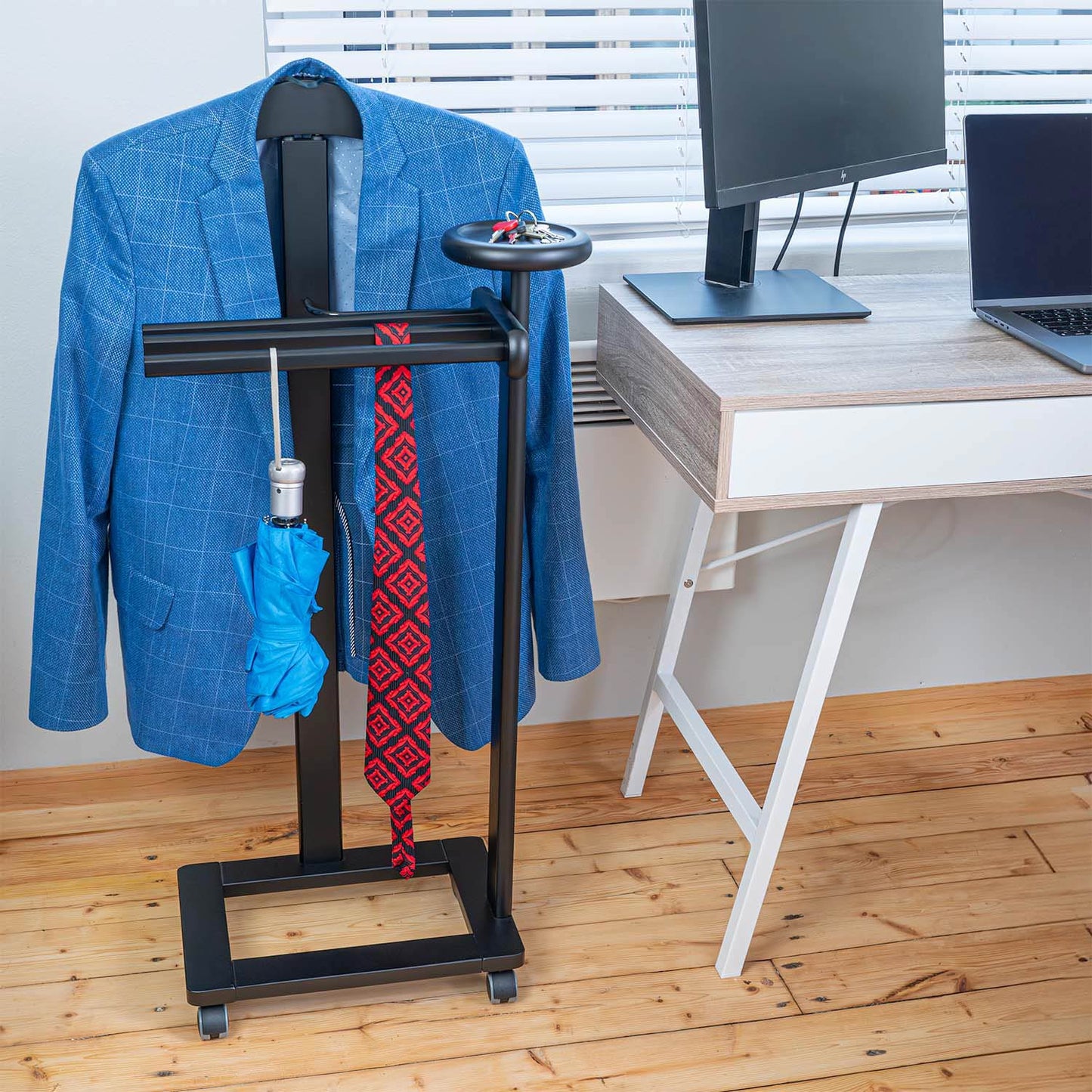 Valet Stand, Clothes Valet, 1 Clothes Hanger, 3 Trouser Rods, 1 Handy Storage Shelf, Wood, Black, Tatkraft Baron, 10